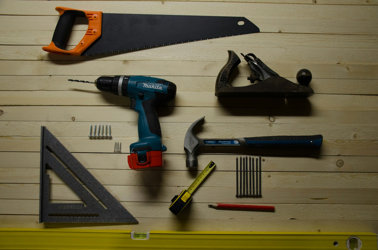 Essential Tools Every Construction Worker Needs